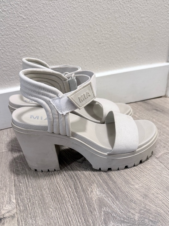 MIA Shoes - MIA Light Gray Chunky Platform Heel Sandal